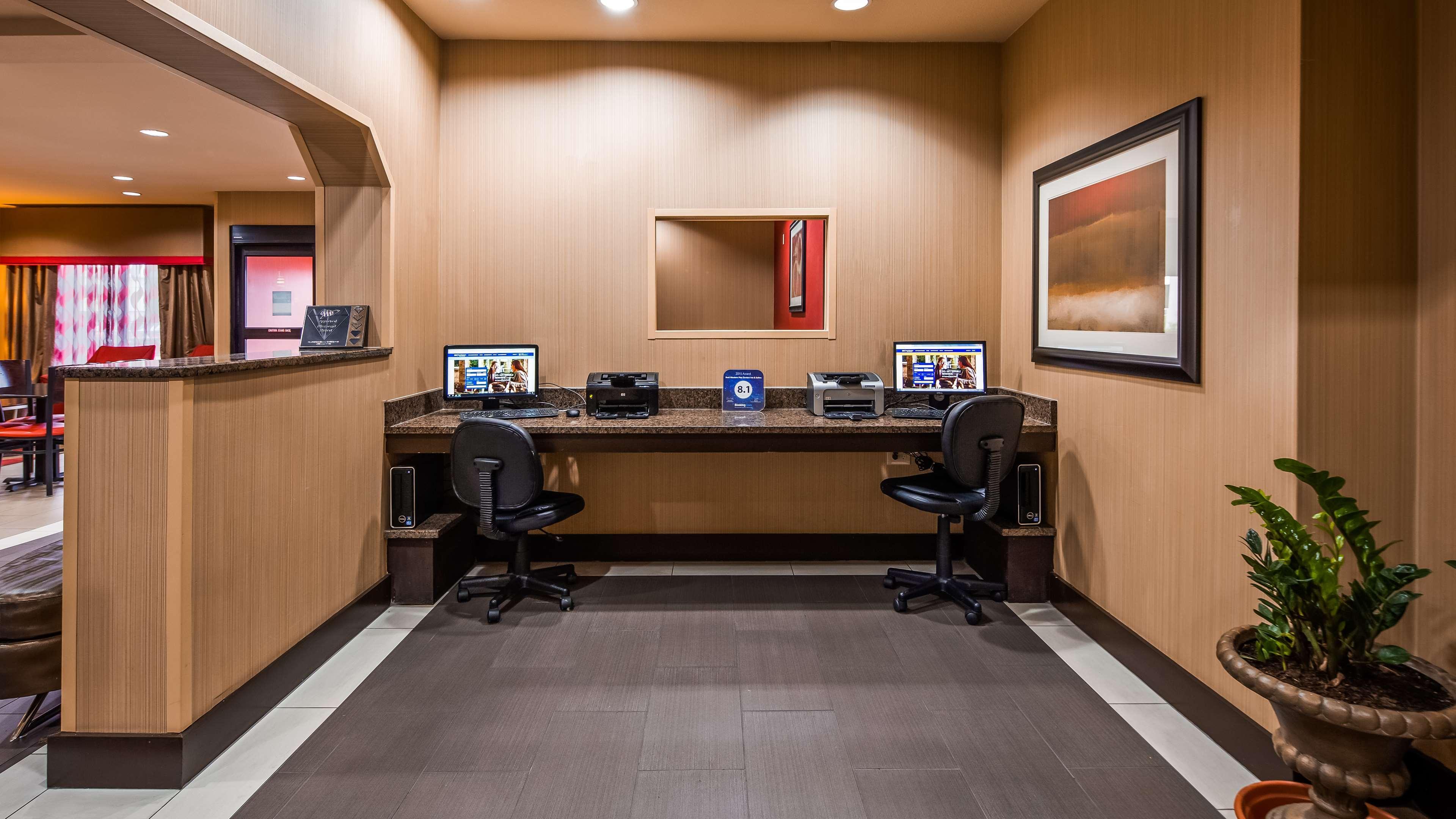 Best Western Plus Denton Inn & Suites Luaran gambar